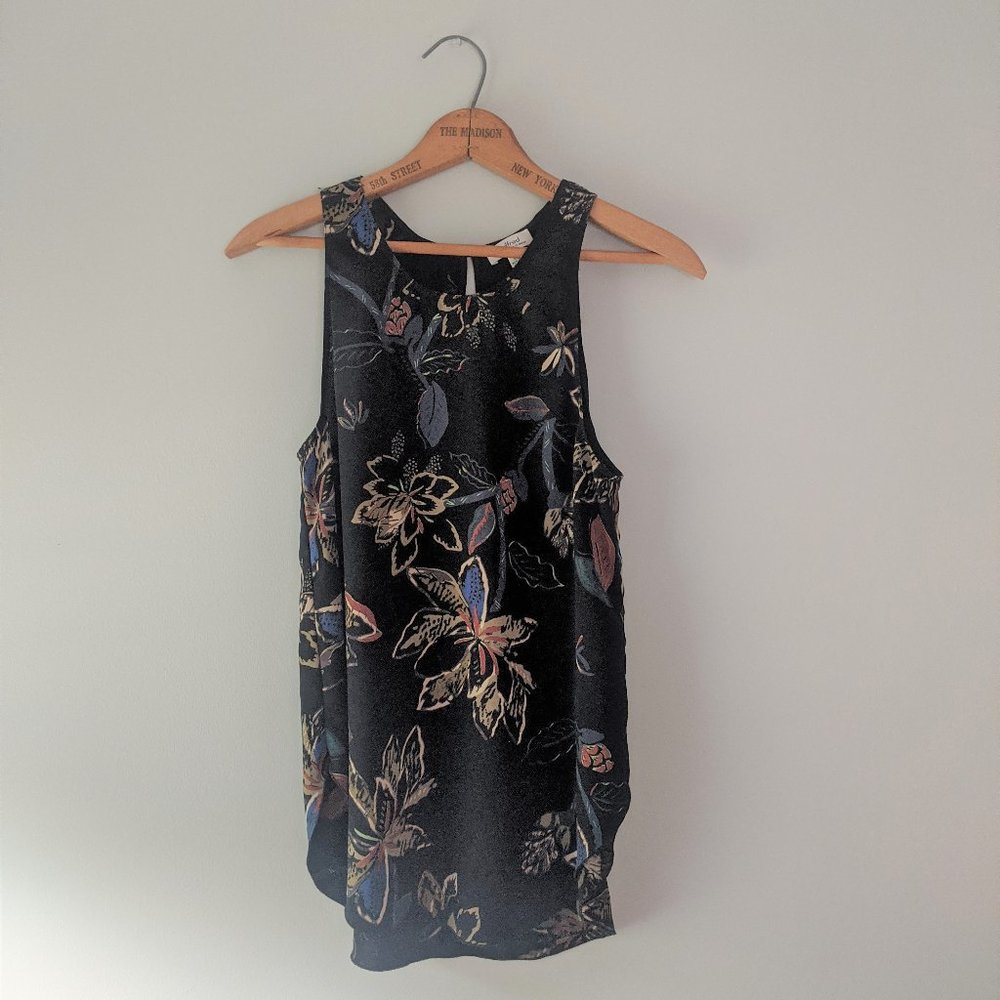 Wilfred Aritzia | Silk Floral Tank Top Keyhole